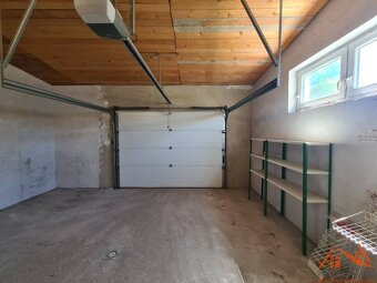 Na predaj budova na rôzne účely Moča - 6