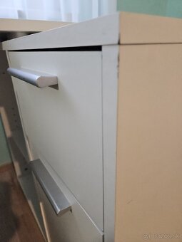 Biely rohový písací stôl - 6