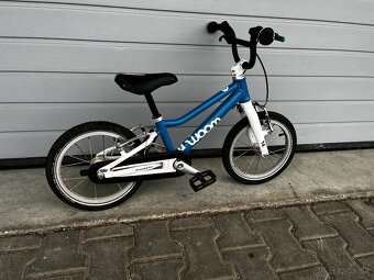 predám modrý bicykel WOOM 2 - 6