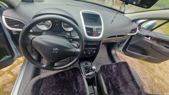 Peugeot 207 - 6