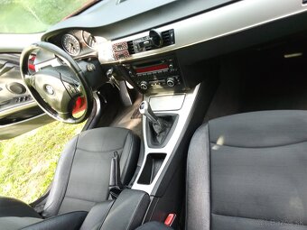 BMW - 6
