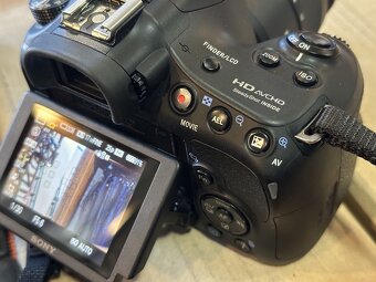 Digitálna zrkadlovka Sony A58 + objektív 18-55 + príslušens - 6