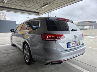 Volkswagen Passat Variant 2.0 TDI EVO Elegance DSG - 6