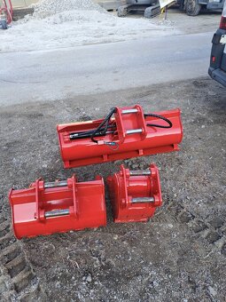 Kobelco SR25 - 6