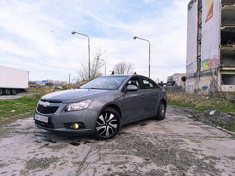 Chevrolet Cruze - 6