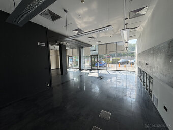 Prenájom obchodného priestoru 138,14 m² v meste Bratislava v - 6