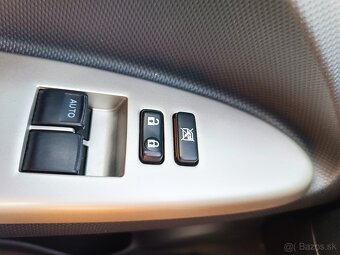 Predaj Toyota Urban Cruiser r.v. 2010 benzín garážované - 6