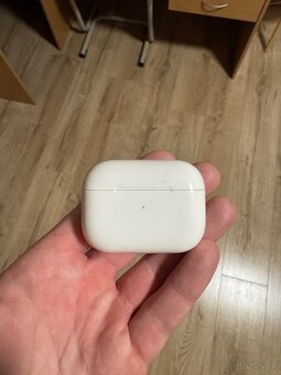 Apple AirPods Pro 1 - 6