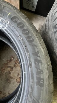 Letné pneu 285/45 r20 - 6