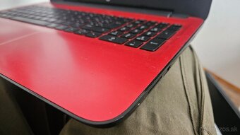 Starší HP notebook s SSD diskom - 6