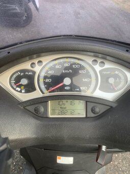 Yamaha x-max 125 - 6