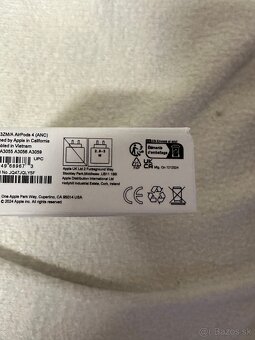 Apple AirPods 4 ANC - 6