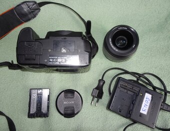 Predám dig. zrkadlovku SONY ALPHA A200 - komplet - 6