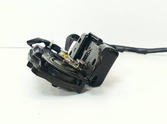 Zámok 5 tých dverí Prius plus - 6