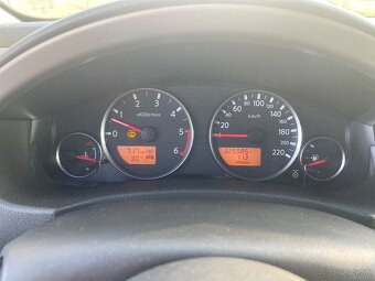 Nissan Pathfinder 2.5 dCi 126kW - 6
