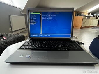 Laptop DELL Studio 1735 - 6