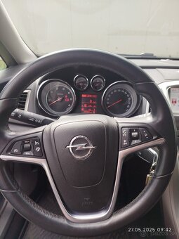 Opel Astra J 1.7 CDTI - 6