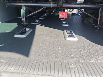Volkswagen Transporter T5 Caravelle - 6