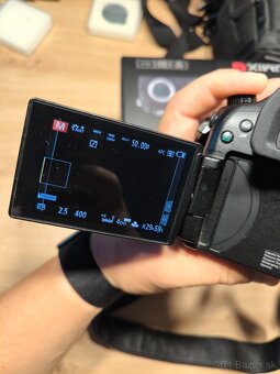 Panasonic Lumix GH4 + objektív Lumix 42,5mm - 6
