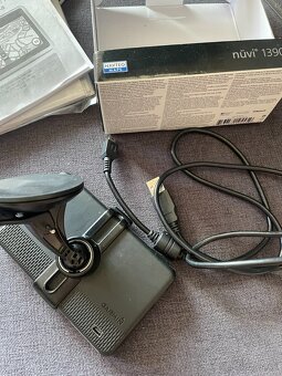Garmin NUVI 1390T - 6