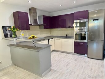 Na predaj priestranný 2 izbový byt v Ružinove s parkovaním - 6