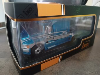 1:43 Ford Aeromax truck - 6