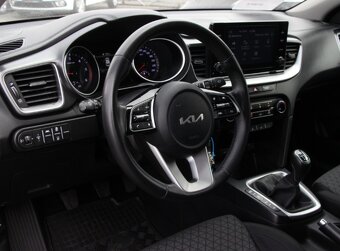 KIA CEED 1,6CRDi, 100kw, MHEV, r. v. 2022 - 6