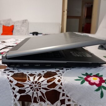 Predám použitý Notbuk v 100 % Stave. - 6