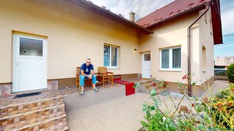 Rezervované, Rodinný dom so záhradou, 8 izieb, 1013 m2, Dvor - 6