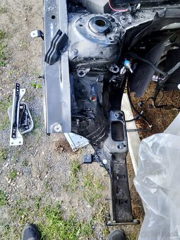 Škoda Octavia IV díly nosník,čtvrtka,podběh, - 6