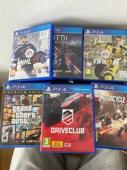 Playstation 4 Pro - 6