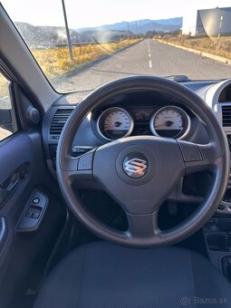 Suzuki Ignis 4x4 1.3 2005 - 6