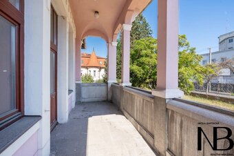 Exkluzívna vila na predaj – prestížna adresa v širšom centre - 6