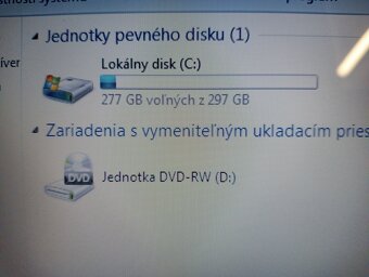 predám FUJITSU LIFEBOOK A531 , Windows 7 ,bez baterky - 6