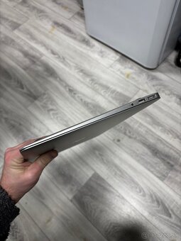 MacBook Air 13” A1466 | 256 GB SSD | Intel i5 - 6