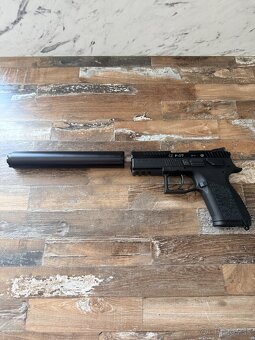 CZ P-07 KADET 22LR - 6
