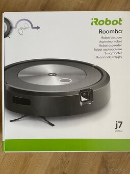 Robotický vysávač iRobot Roomba j7 - 6