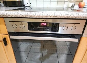 Kuchyně z březového dřeva se spotřebiči,5819 - 6