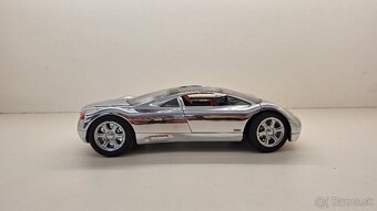 1:18 AUDI AVUS - 6
