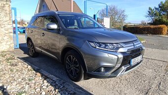 MITSUBISHI OUTLANDER  2,0  MIVEC AWD CVT SPIRIT - 6