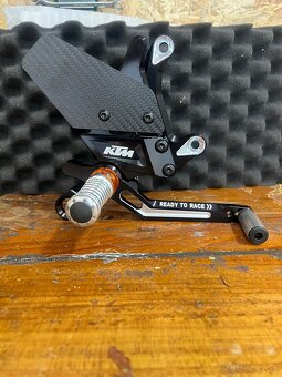 Stupačky KTM Superduke R 2020—> 2025 - 6