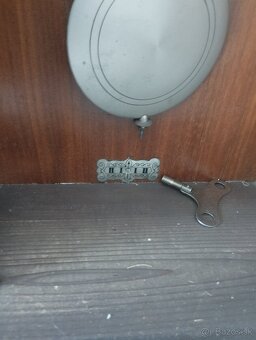 Nástenné kyvadlové hodiny - 6