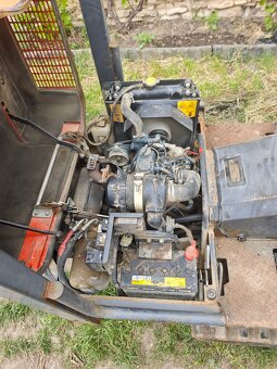 Minidumper pásový dumper Kubota KC100 HD 560m.h r.v2015 - 6