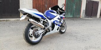 SUZUKI GSX-R 600 K3 r.v.2003 - 6