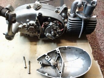 Predám motor na pionier 05 - 6