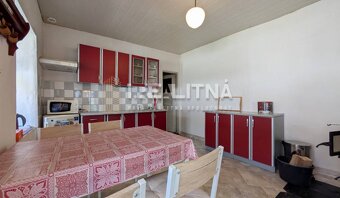 TRADIČNÝ DOM V SRDCI TAJOVA, 893 M2, TAJOV - 6