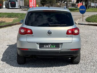 Volkswagen Tiguan 2,0tdi DSG - 6