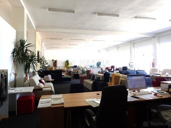 Veľký obchodný priestor 560 m² s parkovacími miestami na pre - 6
