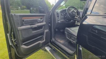 Dodge RAM 1500 Laramie - 6