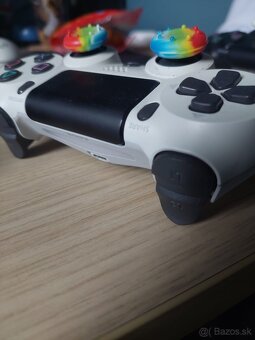 Predam PS4 s 3 ovladacmi - 6